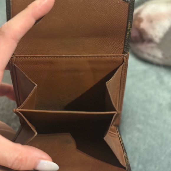 Louis Vuitton Vintage Monogram Coated Canvas Elise Compact Wallet - Picture 6 of 13